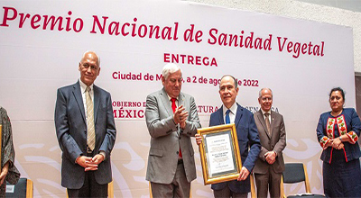 Académico del campus montecillo recibe premio nacional de sanidad vegetal al mérito fitosanitario